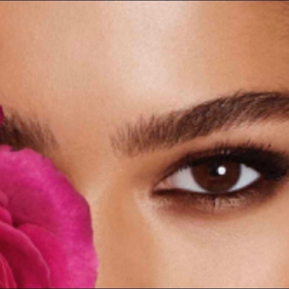 Meet your Posher, JuJu - Picture 1 of 1